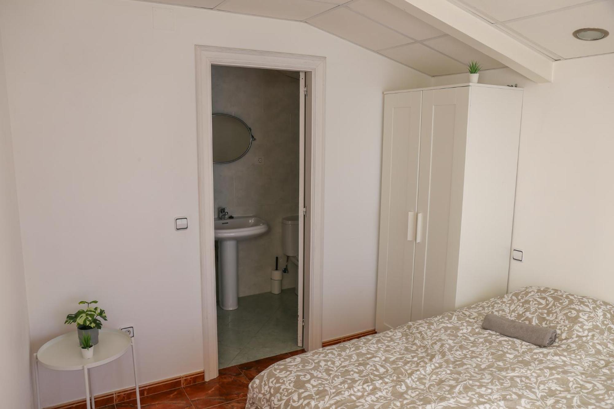 Beachfront Surf & Holiday House, Charming & Quiet Villarrube Eksteriør bilde