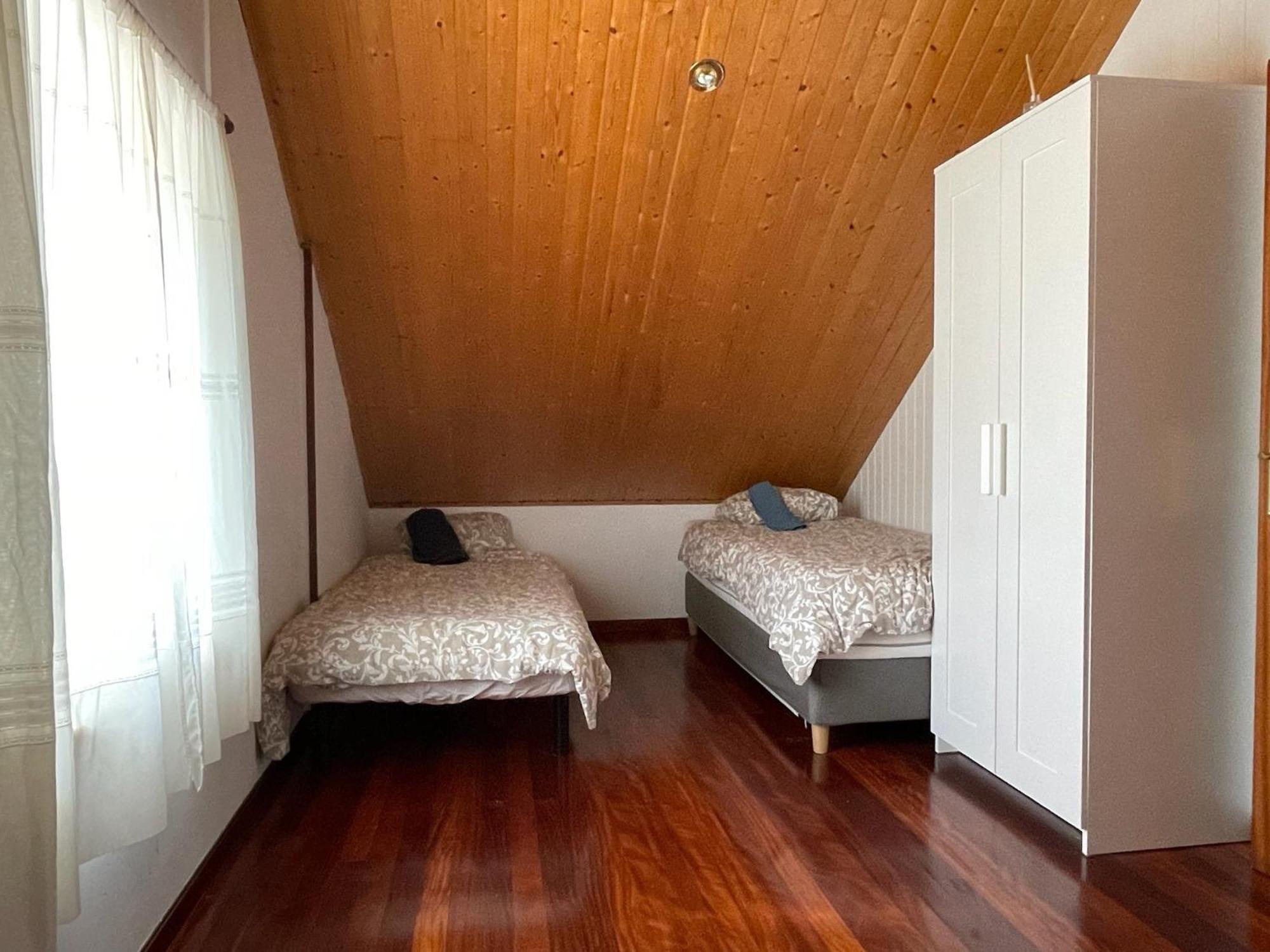 Beachfront Surf & Holiday House, Charming & Quiet Villarrube Eksteriør bilde