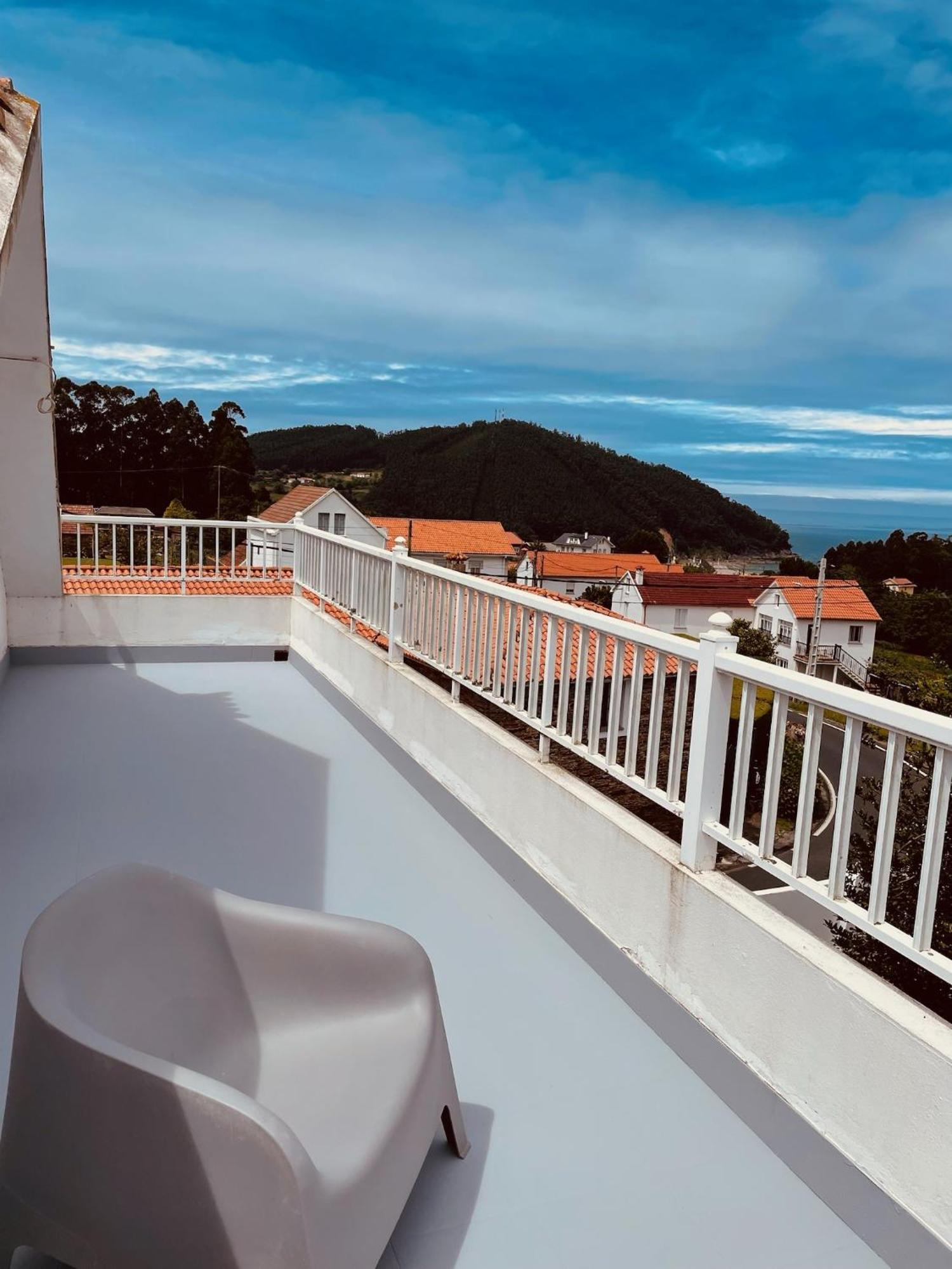 Beachfront Surf & Holiday House, Charming & Quiet Villarrube Eksteriør bilde